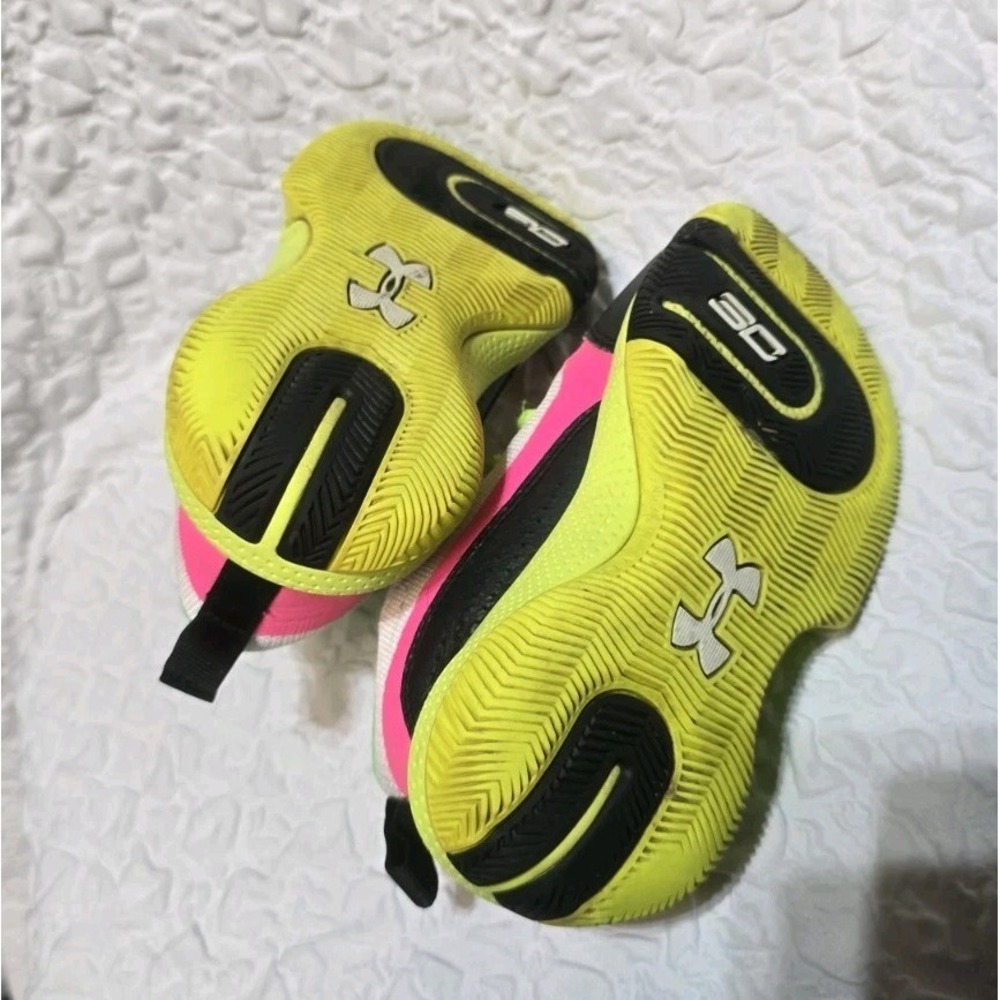 Under Armour Steph Curry 'White High-Vis Neon Youth Basketball Shoes Size 10.5 K - Picture 4 of 5